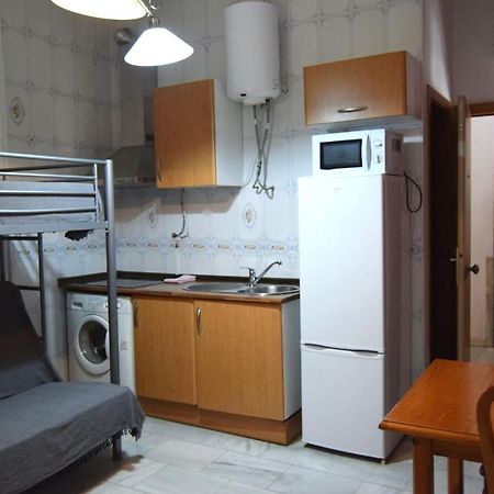 Apartamento Feria 2 Apartment Севиля Екстериор снимка